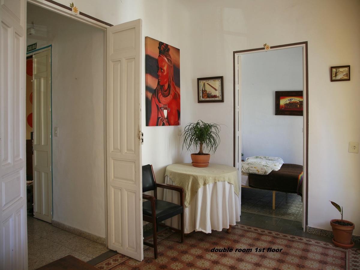 Ananda'S Mundo Guest House Orgiva Exterior photo